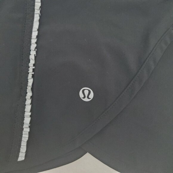 Lululemon Turbo Run Black Shorts with Ruffles Size 10 - Picture 9 of 10